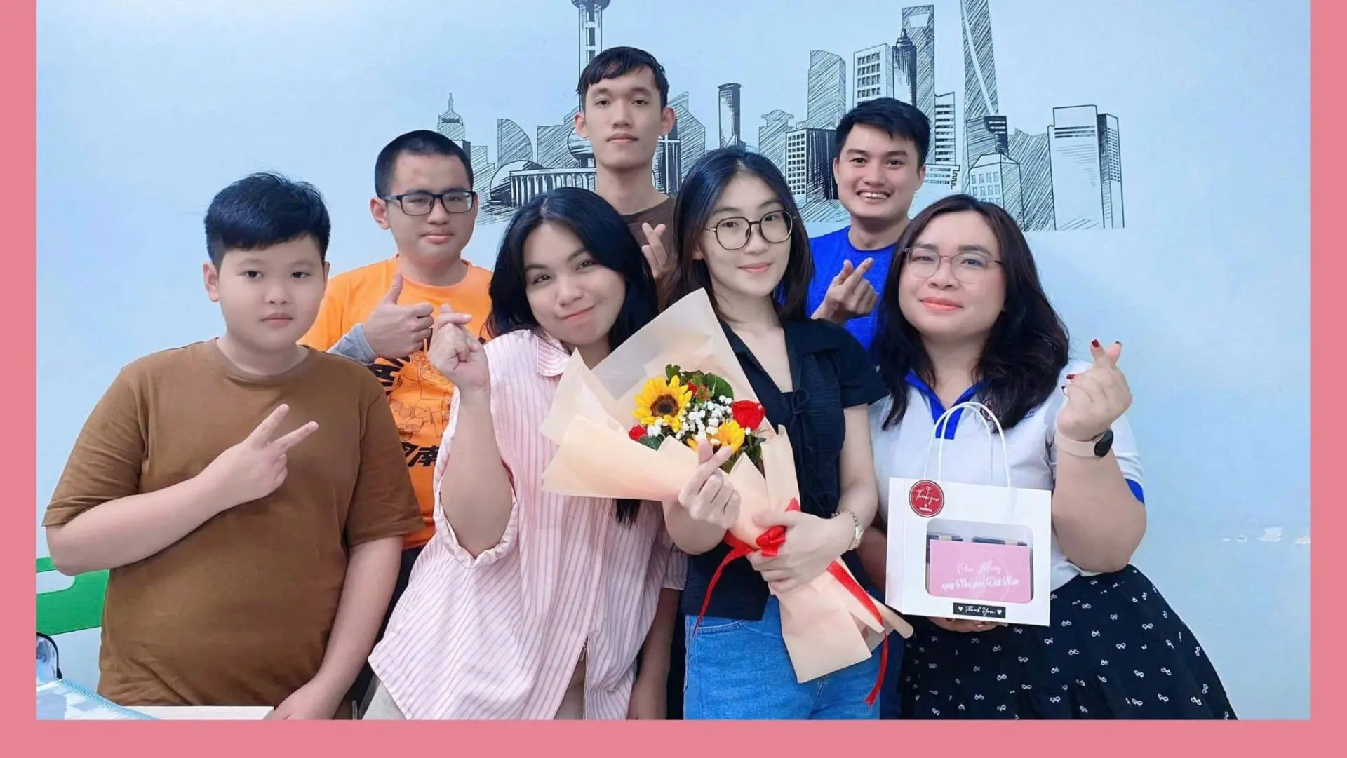 Trung tâm Hallo có nhiều lớp học giao tiếp